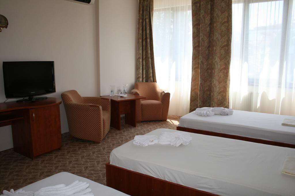 Hotel Nicol Plowdiw Exterior foto