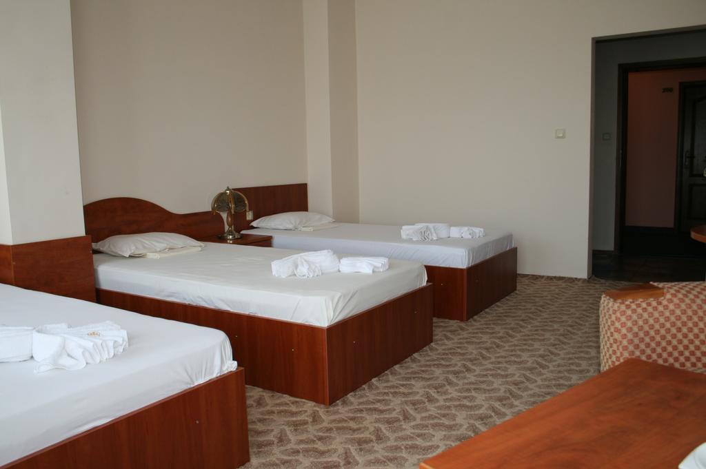 Hotel Nicol Plowdiw Exterior foto